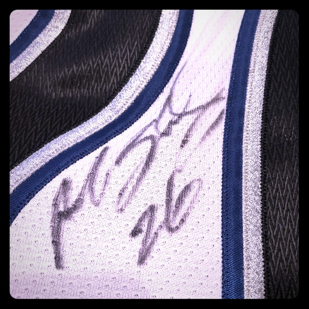 Paul Stastny Signed Jersey (SEE DESCRIPTION)